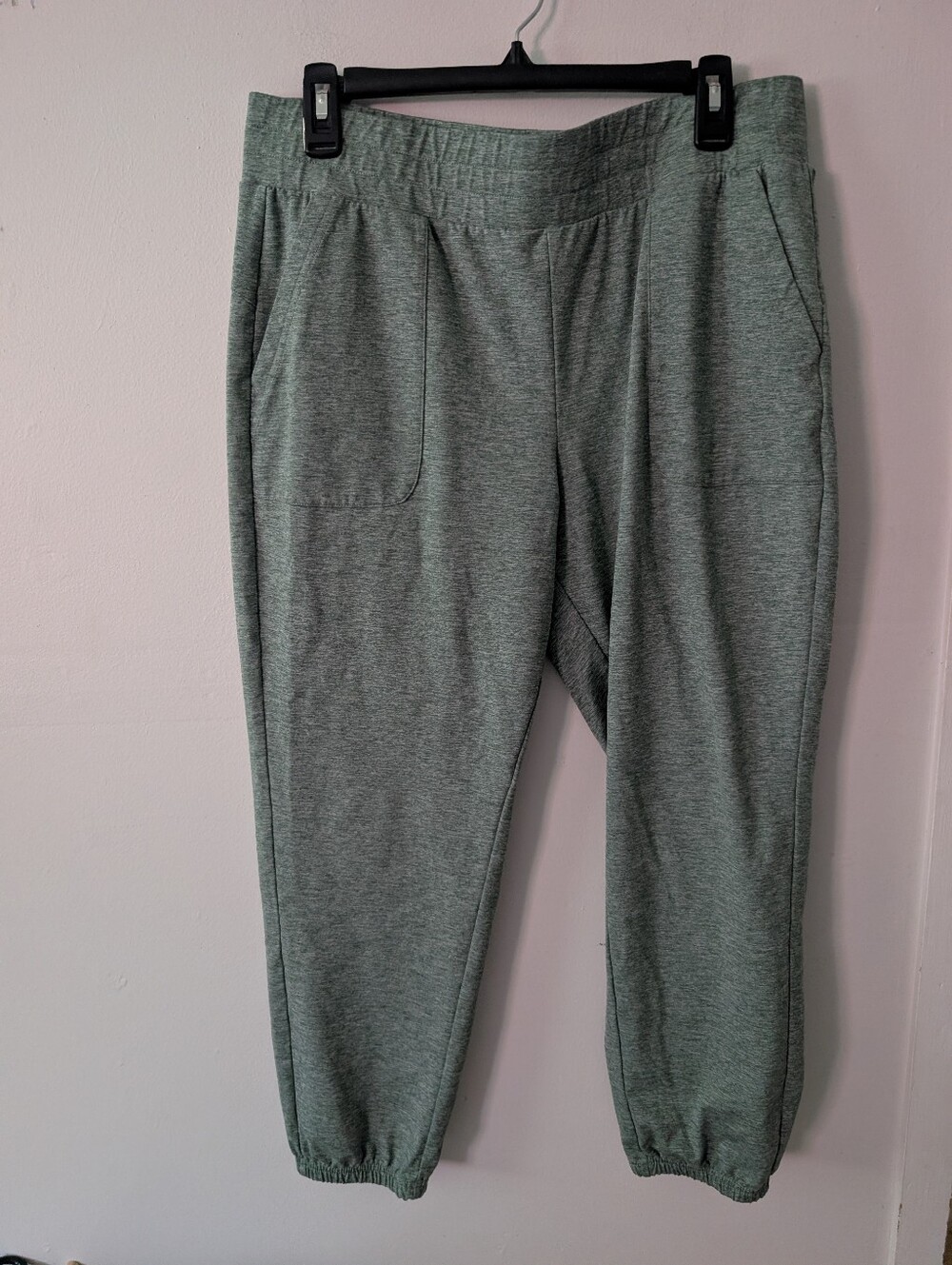Z By Zella Green Jersey Knit Jogger Capri Style Sweatpants